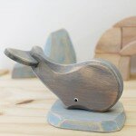 Petite baleine en bois Petite baleine en bois