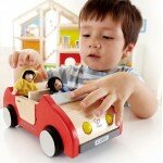 Voiture familiale pour maison de poupées Voiture familiale pour maison de poupées